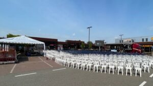 Geluidsinstallatie bij een openluchtdienst Geluidsinstallatie bij een openluchtdienst