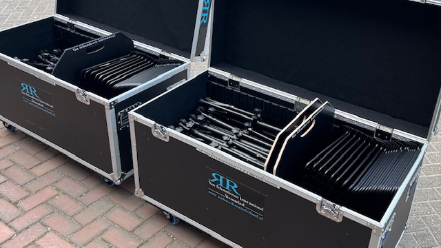 Muziekstandaard / Lessenaar verhuur voor orkest en koren.