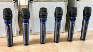 Het Sennheiser Tourguide systeem leveren wij dagelijks bij bedrijfsrondleidingen in heel Nederland. Deze rondleidingsystemen zijn gebruiksvriendelijk en snel operationeel.