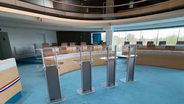 Katheder verhuur voor een verkiezingsdebat bij Gemeente Ede