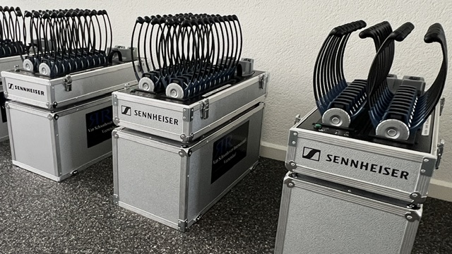 Sennheiser Rondleidingsysteem verhuur voor bedrijfsrondleidingen in heel Nederland. Sennheiser Rondleidingsysteem verhuur voor bedrijfsrondleidingen in heel Nederland.