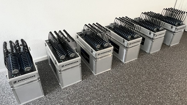 Bedrijfsrondleiding bij Koninklijke BAM Groep Rondleidingsysteem verhuur voor bedrijfsrondleidingen, Sennheiser Tourguide 2020-D verhuur